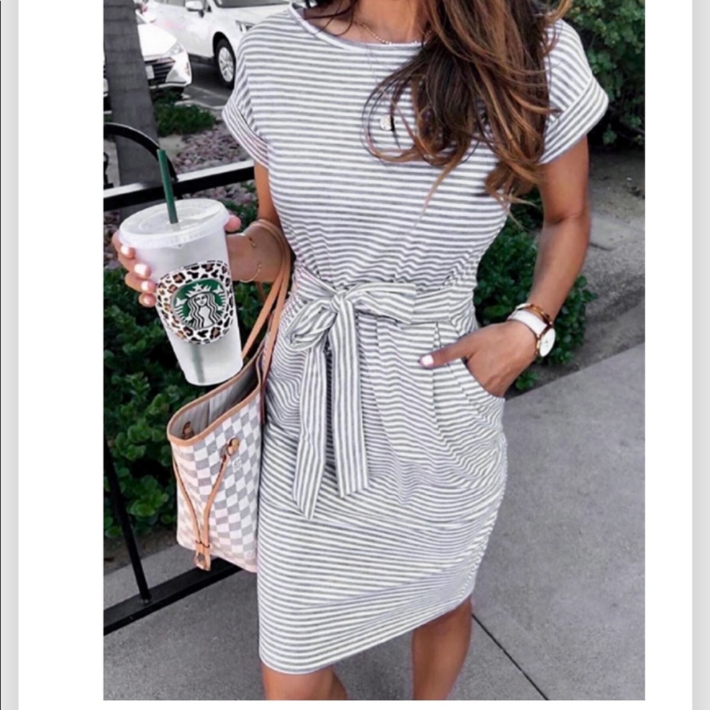 🔥PINSTRIPE DRESS🔥Short Sleeve Casual Wear Dress Small NWT - Picture 1 of 5